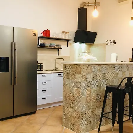 Old Town Bed and Breakfast Κάλιαρι