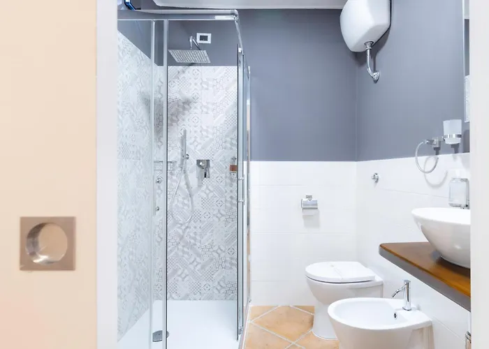 Old Town Oda ve Kahvaltı 3*